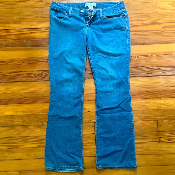 No Boundaries Jeans - Picture 1 of 3